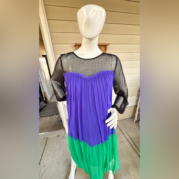 Elegant Purple and Green Dress with Sheer Black sleeves - Picture 3 of 5